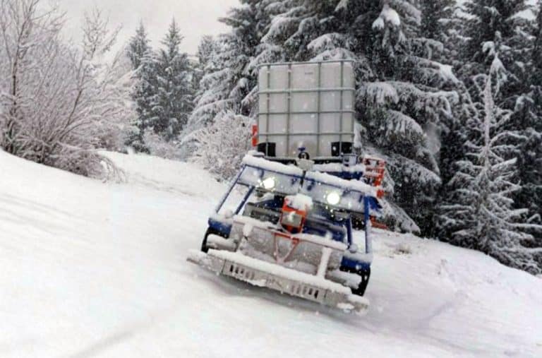 sloped operation of all-terrain forklift